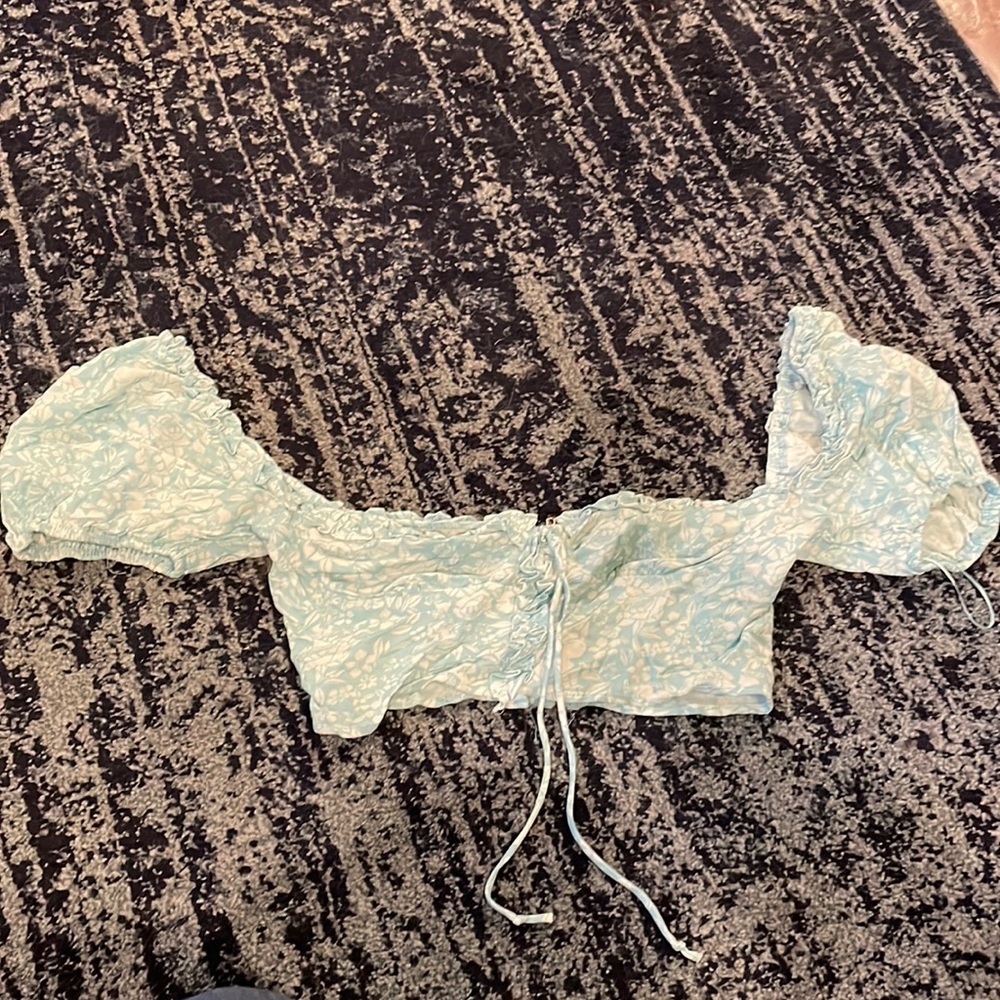 Isabelle’s Cabinet ISLAND TIME PASTEL BLUE FLORAL TOP